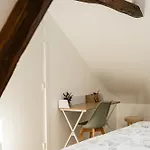 Le Domaine De La Rhonelle 4*
