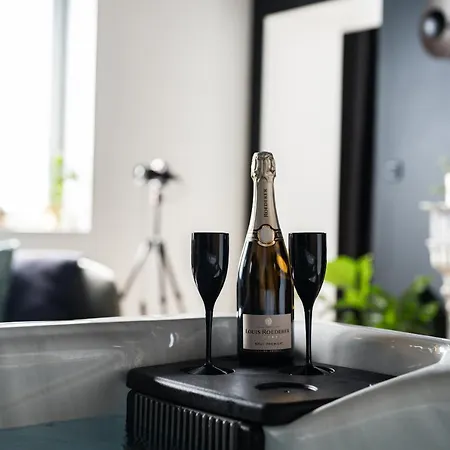 Bed & Breakfast Le Domaine De La Rhonelle